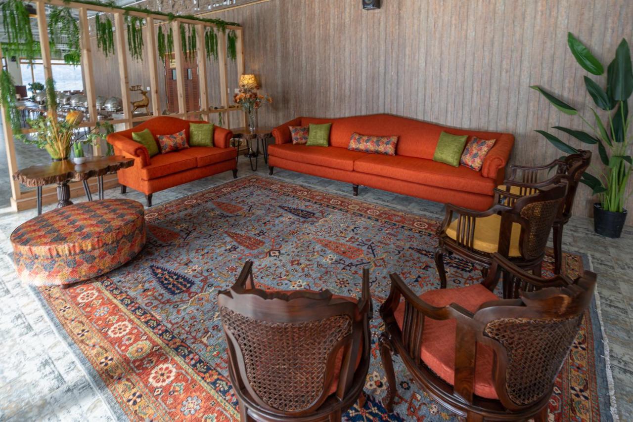 Luxus Hunza Attabad Lake Resort Karimabad  Buitenkant foto