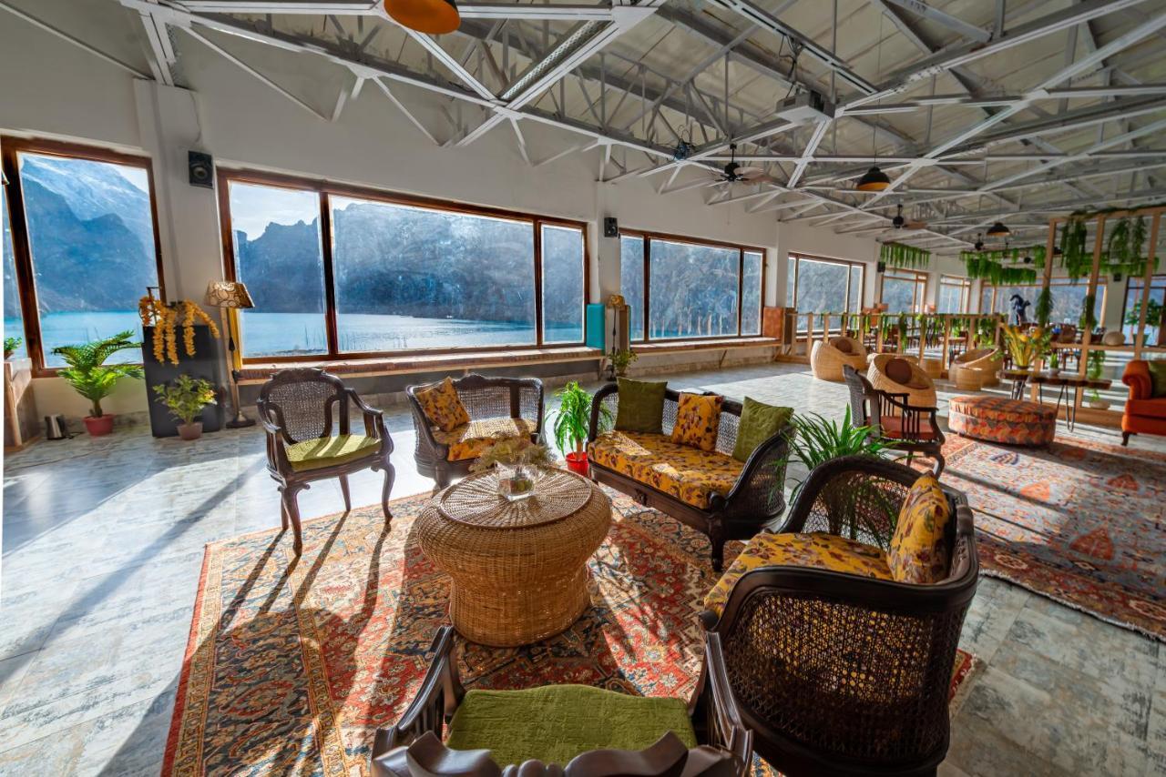 Luxus Hunza Attabad Lake Resort Karimabad  Buitenkant foto
