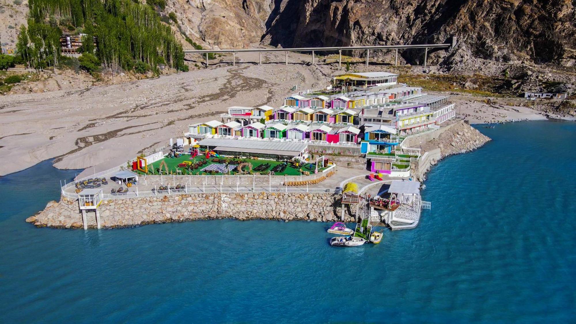 Luxus Hunza Attabad Lake Resort Karimabad  Buitenkant foto