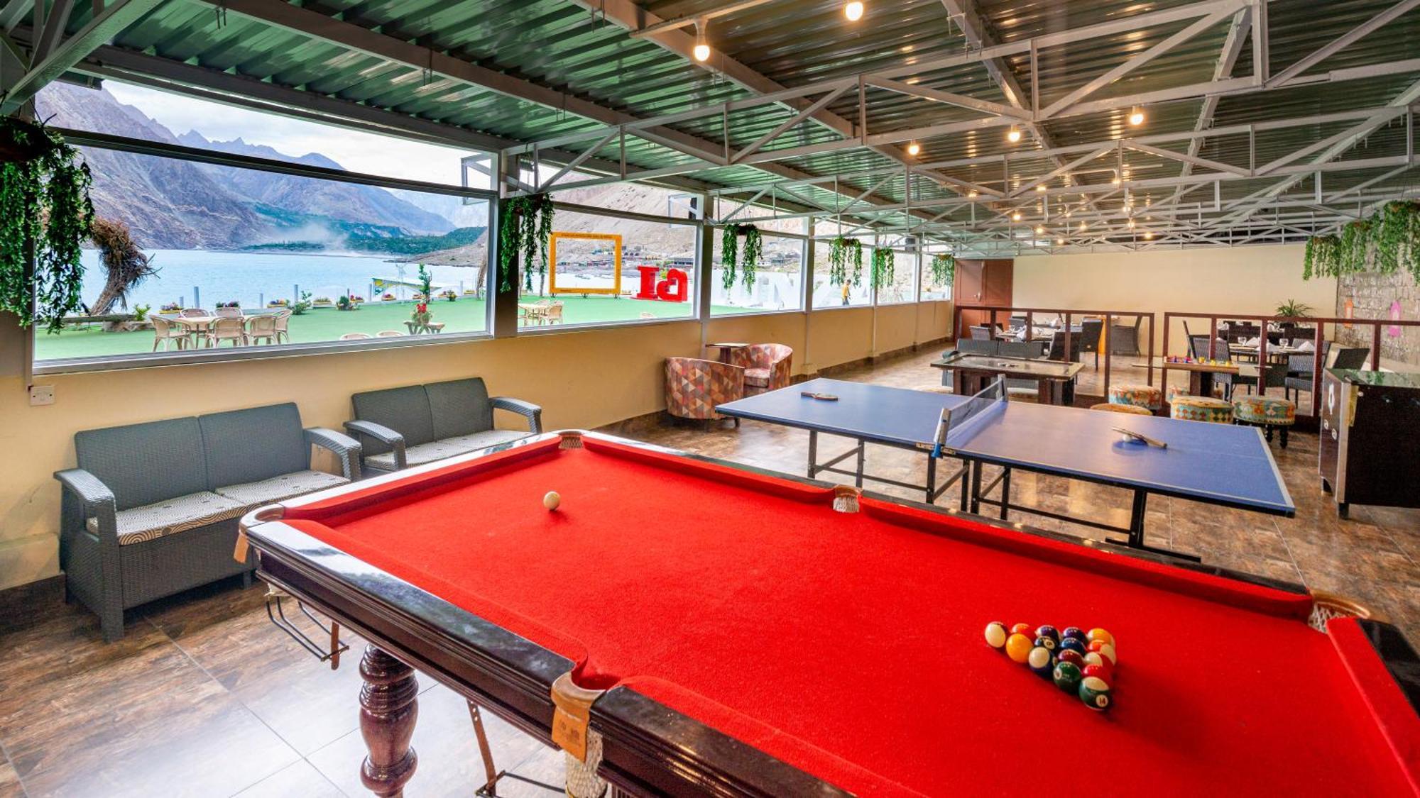 Luxus Hunza Attabad Lake Resort Karimabad  Buitenkant foto