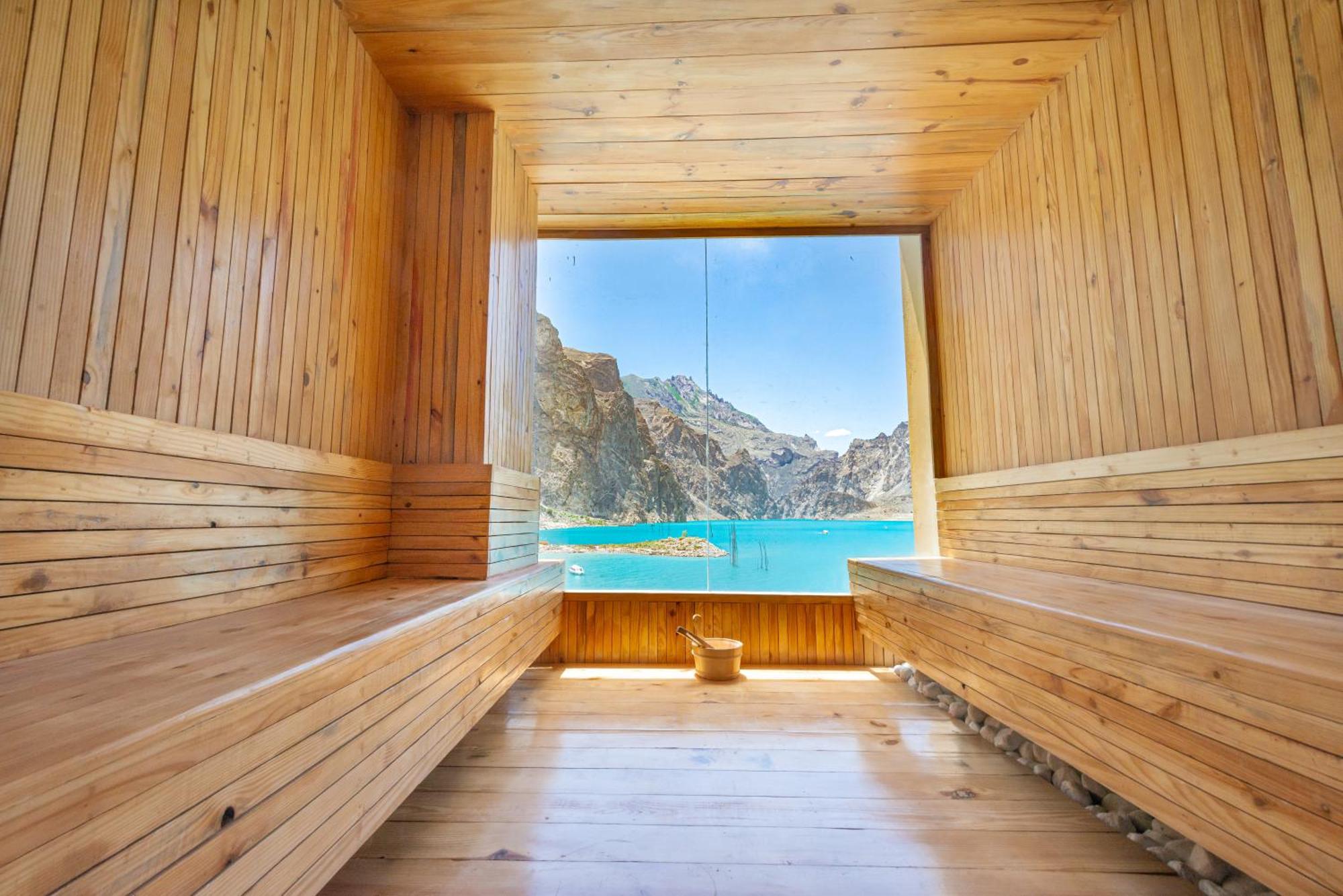 Luxus Hunza Attabad Lake Resort Karimabad  Buitenkant foto